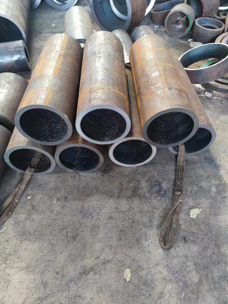 讷河讷河讷河12Cr1MovG无缝钢管切割